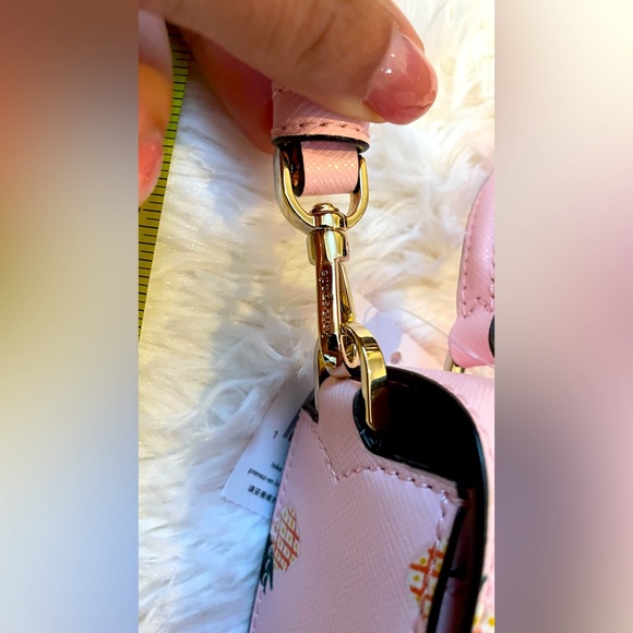 Kate Spade New York Staci Square Pineapple Crossbody🍍💕💐 - Picture 9 of 14